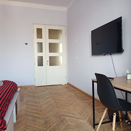 Living Spaces - Guesthouse Erévan Extérieur photo